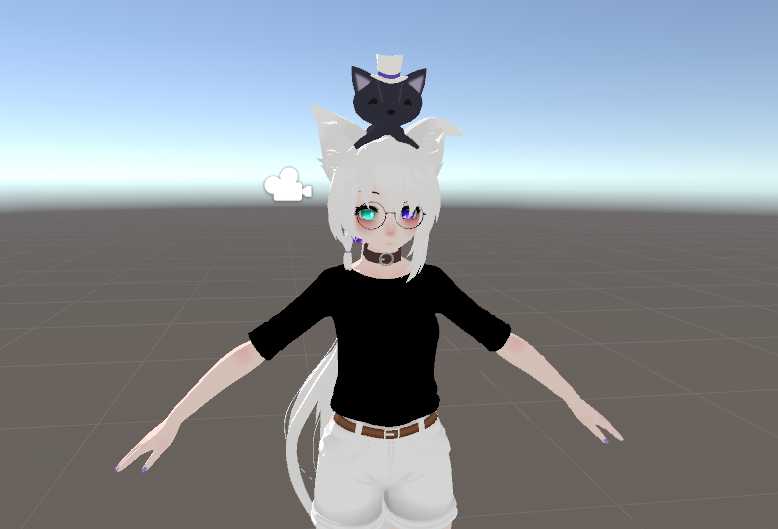 Fox Cutie (Eye Tracking, Visemes, Dynamic Bones, Face Gestures)