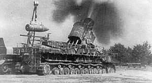 Karl-Gerat Siege Mortar (Gun fires and raises/lowers)